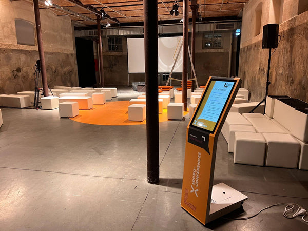 Belle personnalisation de bornes tactiles B3