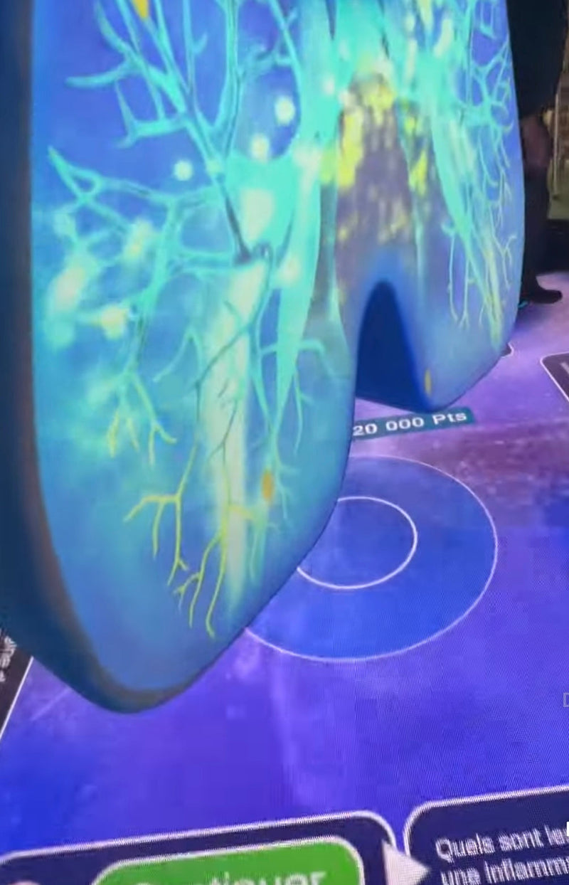 Un superbe stand innovant avec ce sol led tactile et mapping