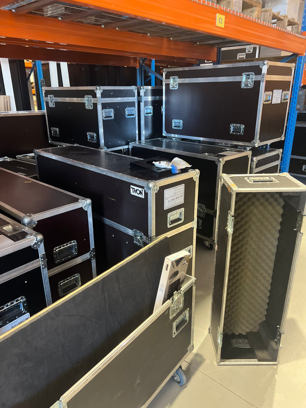 Ecran tactile mural et mini pc en flight case pour un evenement