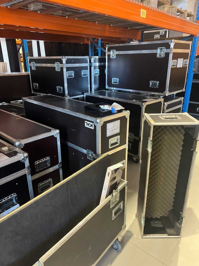 Ecran tactile mural et mini pc en flight case pour un evenement