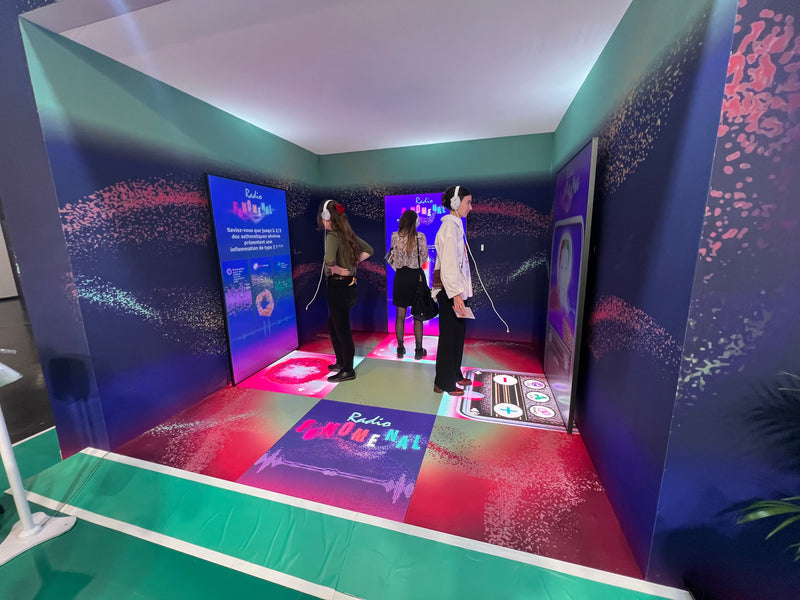 Immersion totale ephemere avec ces sols tactiles et ecrans 85''