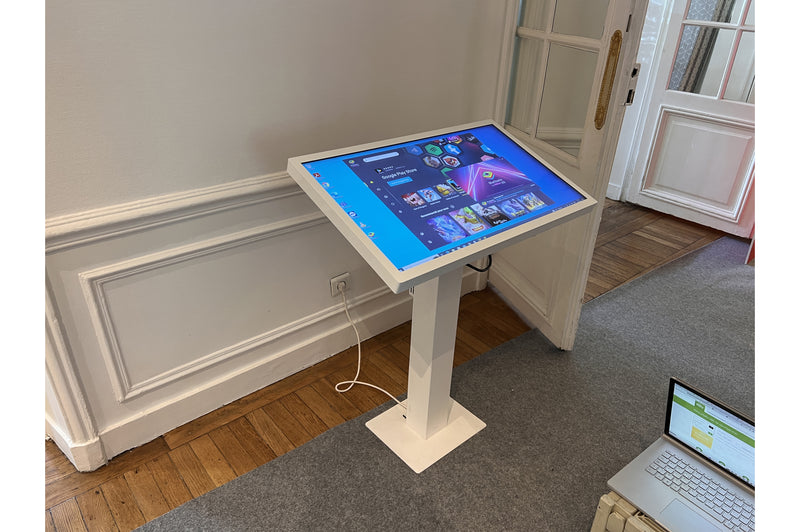 Location Borne tactile B05 (22 et 32'')