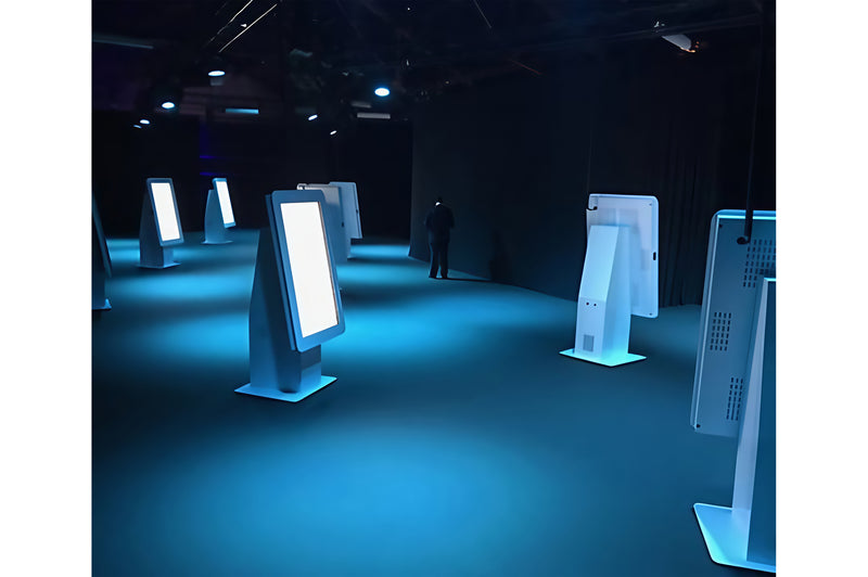 Location Totem tactile E2 (32'', 43", 46", 49'', 55'', 65'', 75'')